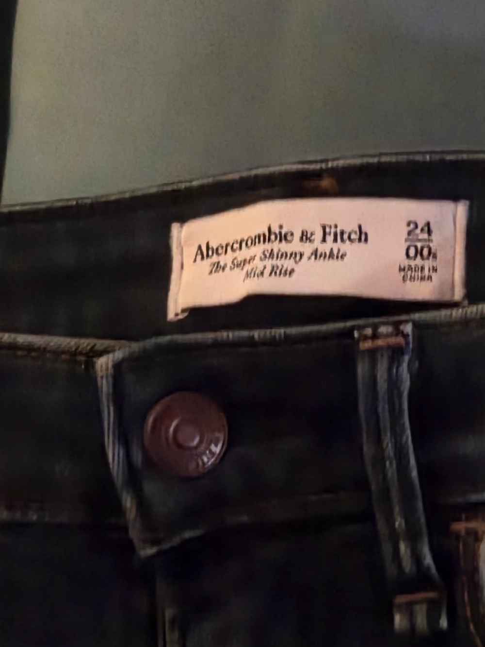 Abercrombie & Fitch Men’s Dark Blue Super Skinny Jeans - Picture 1 of 3